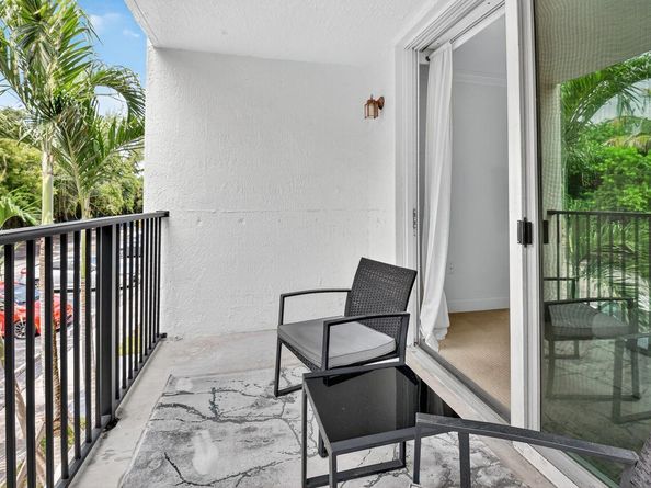 1315 Villa Lane, Boynton Beach FL 33435