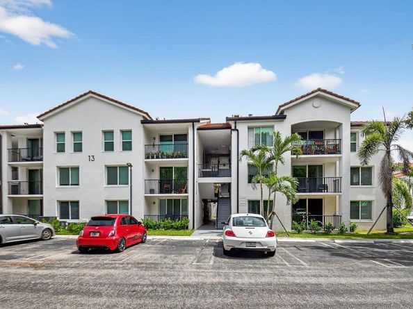 1315 Villa Lane, Boynton Beach FL 33435