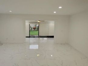 21682 Cypress Rd 11D, Boca Raton FL 33433