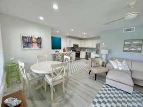 327 Knotty Pine Circle B2, Greenacres FL 33463