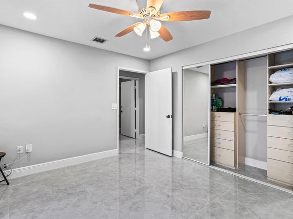 6175 Kings Gate Circle, Delray Beach FL 33484