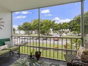 1000 Hillcrest Court