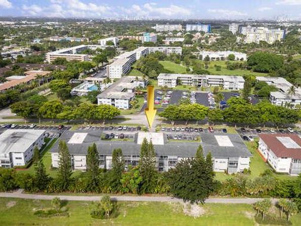 1000 Hillcrest Court 214, Hollywood FL 33021