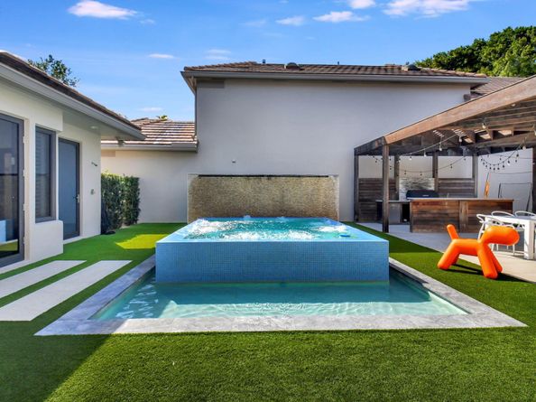 2467 NW 62nd Street, Boca Raton FL 33496