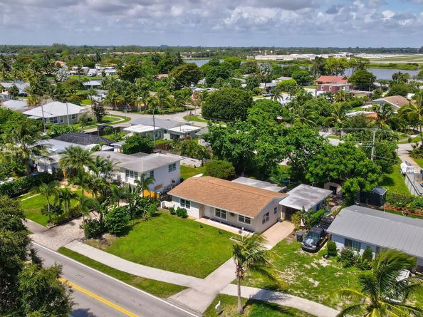 1707 High Ridge Road, Lake Worth FL 33461