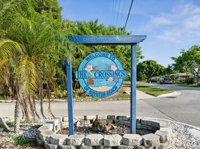 4 Crossings Circle D, Boynton Beach FL 33435