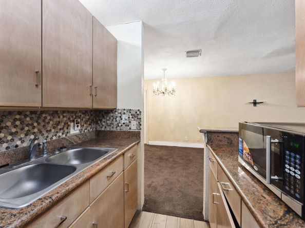 4 Crossings Circle D, Boynton Beach FL 33435