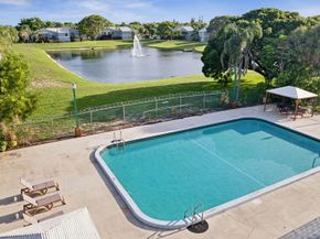4 Crossings Circle D, Boynton Beach FL 33435