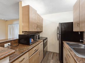 4 Crossings Circle D, Boynton Beach FL 33435