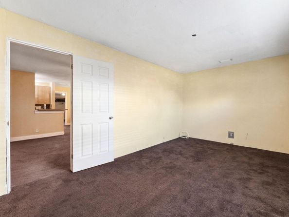 4 Crossings Circle D, Boynton Beach FL 33435