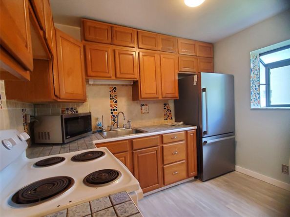 306 Gardens Dr 202, Pompano Beach FL 33069