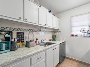 600 SW 2nd 2390 Avenue 2390, Boca Raton FL 33432