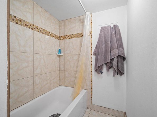 600 SW 2nd 2390 Avenue 2390, Boca Raton FL 33432