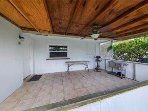 8821 NW 11th Ct, Pembroke Pines FL 33024