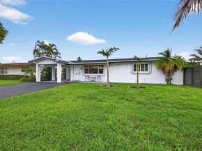 8821 NW 11th Ct, Pembroke Pines FL 33024