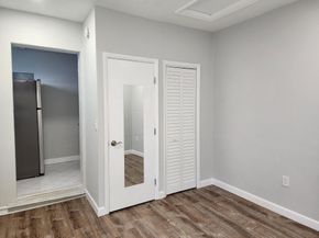 513 Greynolds Circle, Lantana FL 33462
