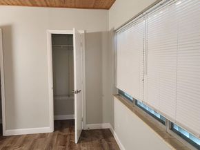 513 Greynolds Circle, Lantana FL 33462