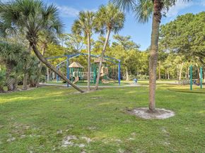 1736 NW 38th St, Oakland Park FL 33309