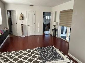 1736 NW 38th St, Oakland Park FL 33309