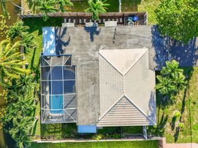 1736 NW 38th St, Oakland Park FL 33309