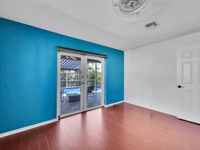 1736 NW 38th St, Oakland Park FL 33309