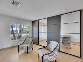 1736 NW 38th St, Oakland Park FL 33309