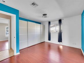 1736 NW 38th St, Oakland Park FL 33309