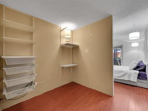 1736 NW 38th St, Oakland Park FL 33309