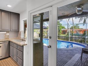 1736 NW 38th St, Oakland Park FL 33309