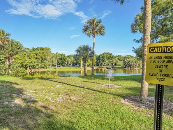 1736 NW 38th St, Oakland Park FL 33309