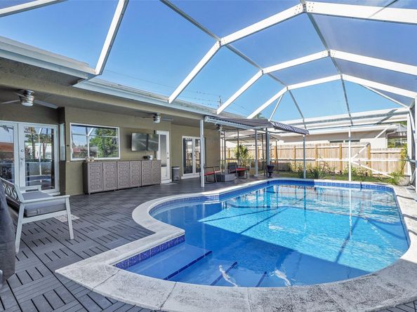 1736 NW 38th St, Oakland Park FL 33309