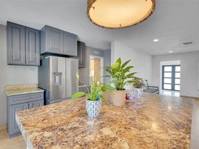 1736 NW 38th St, Oakland Park FL 33309