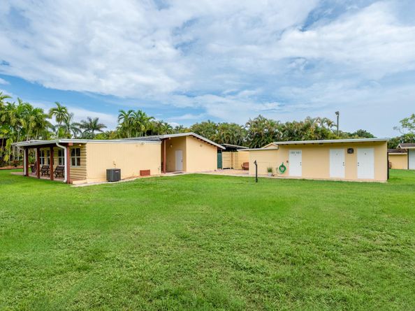 5161 Thoroughbred Ln, Southwest Ranches FL 33330