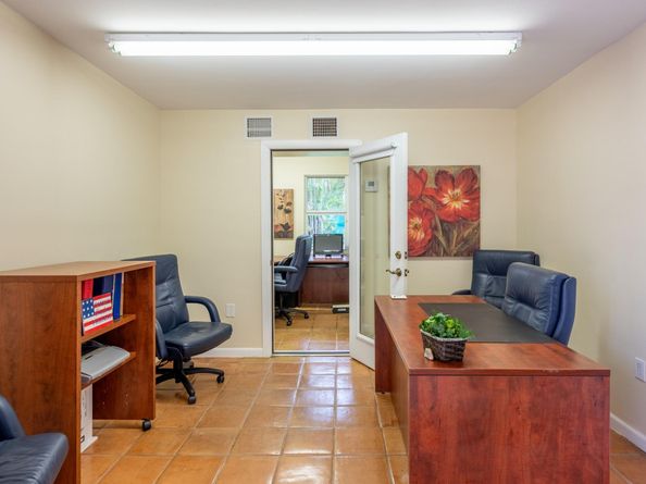 5161 Thoroughbred Ln, Southwest Ranches FL 33330