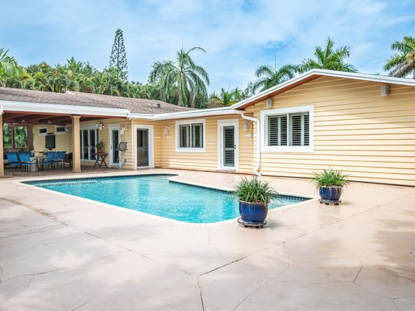 5161 Thoroughbred Ln, Southwest Ranches FL 33330