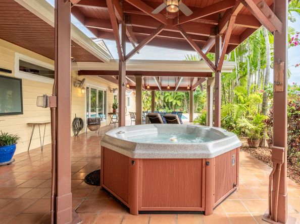 5161 Thoroughbred Ln, Southwest Ranches FL 33330