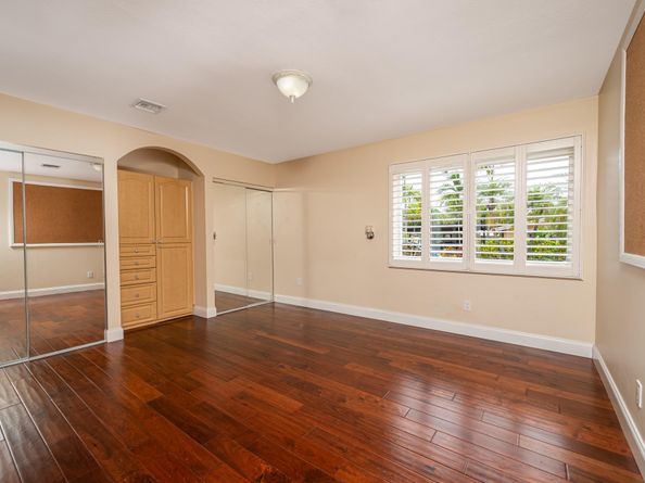 5161 Thoroughbred Ln, Southwest Ranches FL 33330