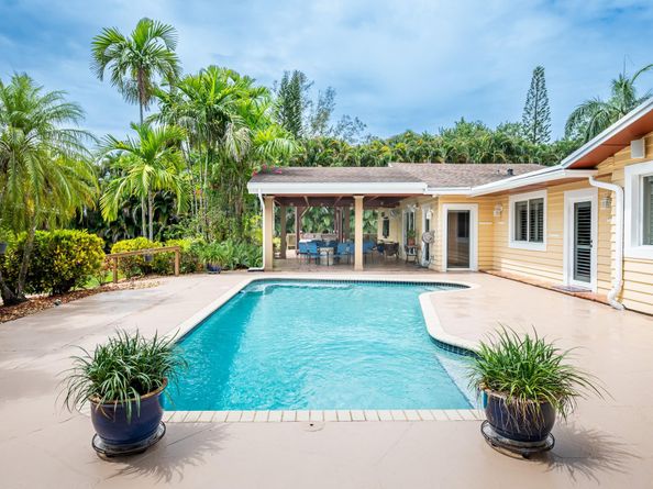 5161 Thoroughbred Ln, Southwest Ranches FL 33330