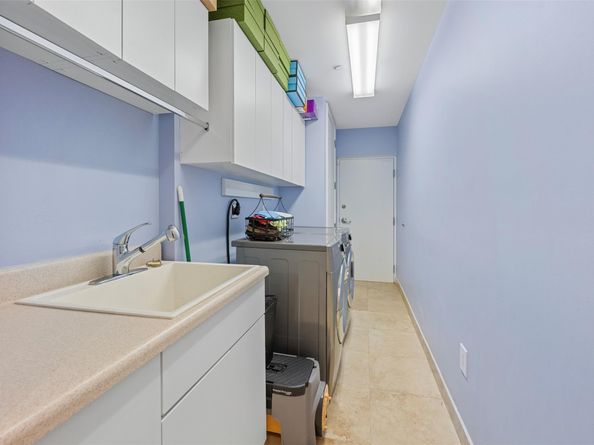 301 Hendricks Isle 9, Fort Lauderdale FL 33301