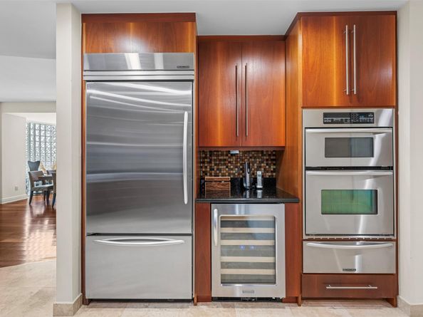 301 Hendricks Isle 9, Fort Lauderdale FL 33301
