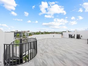 301 Hendricks Isle 9, Fort Lauderdale FL 33301