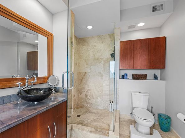301 Hendricks Isle 9, Fort Lauderdale FL 33301
