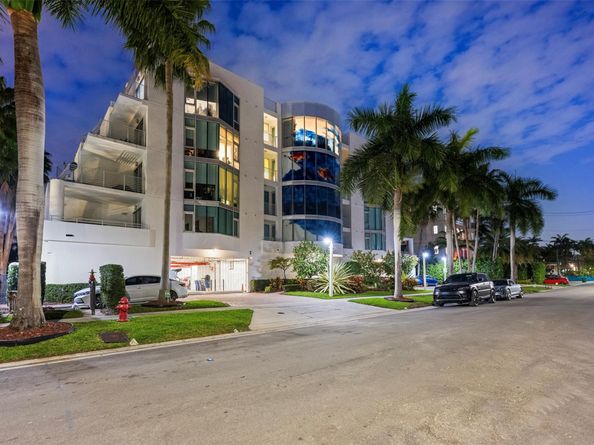 301 Hendricks Isle 9, Fort Lauderdale FL 33301