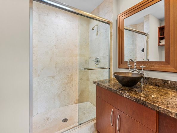 301 Hendricks Isle 9, Fort Lauderdale FL 33301