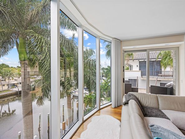 301 Hendricks Isle 9, Fort Lauderdale FL 33301
