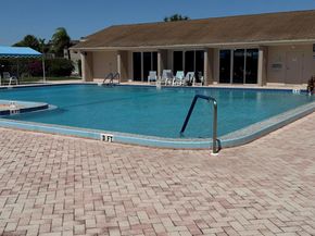 721 Lori Drive 113, Palm Springs FL 33461