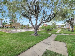 16790 NE 14th Avenue 310, Miami FL 33162