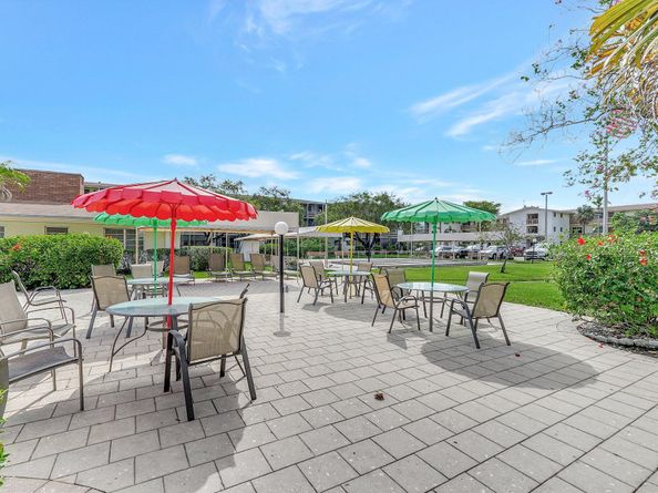 16790 NE 14th Avenue 310, Miami FL 33162