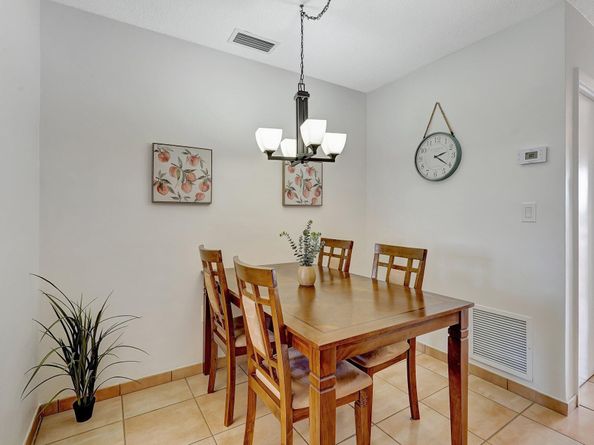 16790 NE 14th Avenue 310, Miami FL 33162