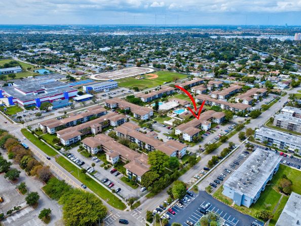 16790 NE 14th Avenue 310, Miami FL 33162